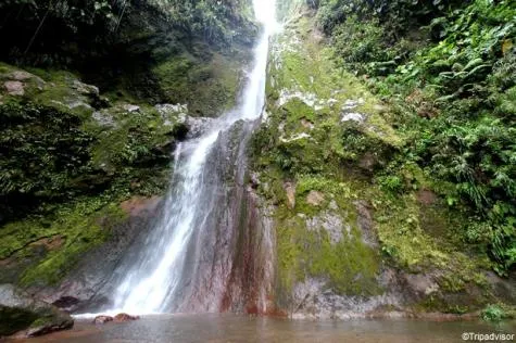 Guadeloupe : Explorez la Chute du Galion à Saint-Claude