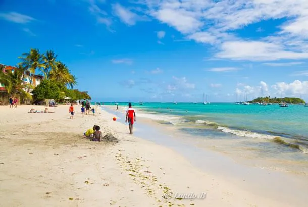 Teaser des plages de Guadeloupe en drone
