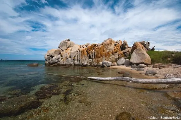 Corse : Tout savoir sur les îles Lavezzi !