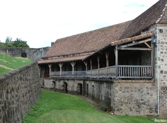 grande caserne fort Delgrès