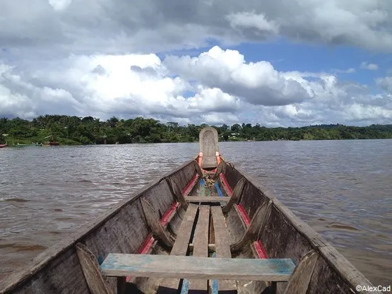 pirogue Maripasoula