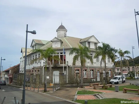 hotel de ville le françois