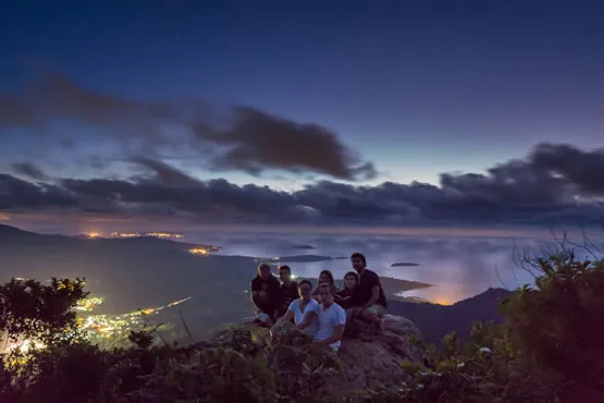 Vue de de nuit du Mont Choungui