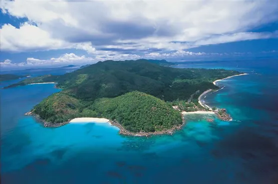 L'île de Praslin vue du ciel