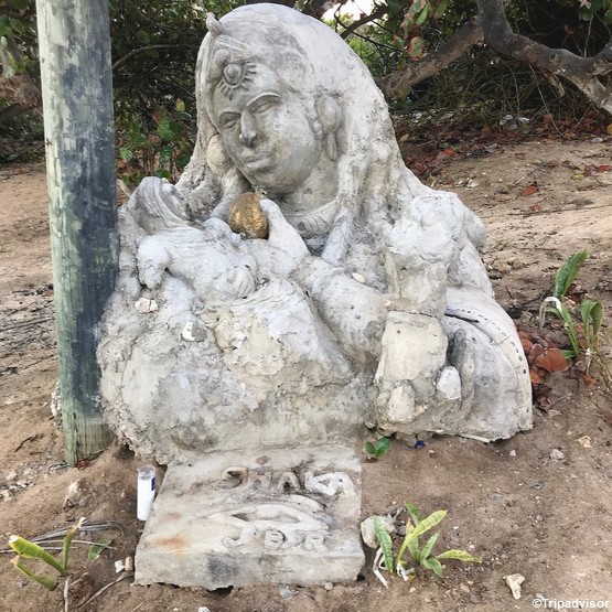 statue-cimetiere-guadeloupe